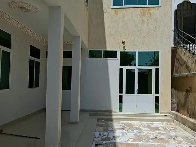 5 Bedroom Apartment in Jaamacada Baruga Africa, Garoowe — $300/mo