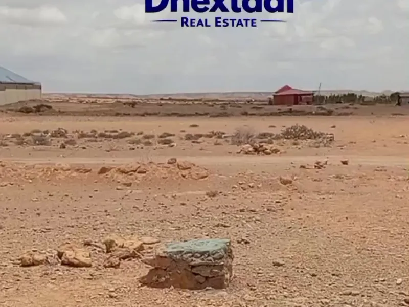 Land in Naasa Hablood, Garoowe — $6,500