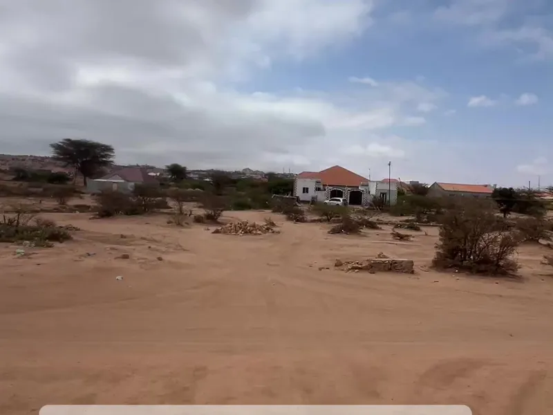 Land in Bariga xera owr, Hargeisa — $14,000