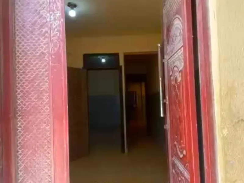 2 Bedroom Apartment in Israac, Mogadishu — $200/mo