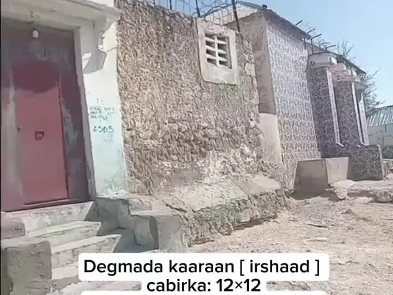 Land in Irshaad, Mogadishu — $43,000