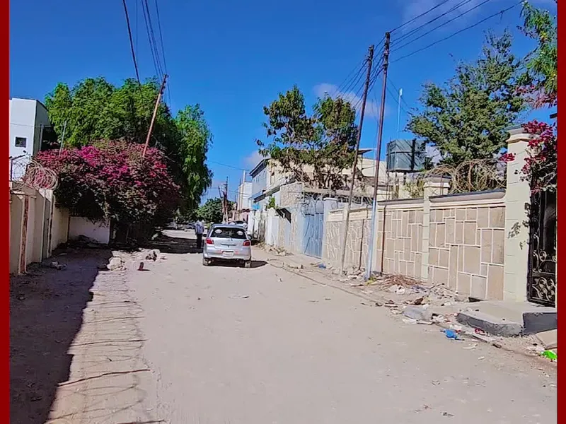 8 Bedroom House in Laag Barako, Hargeisa — $800/mo