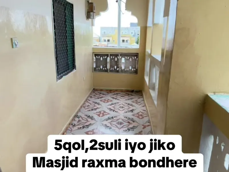 5 Bedroom Apartment in Bondhere, Mogadishu — $380/mo