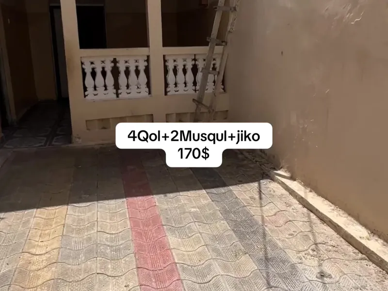 4 Bedroom Villa in doogle, Mogadishu — $170/mo