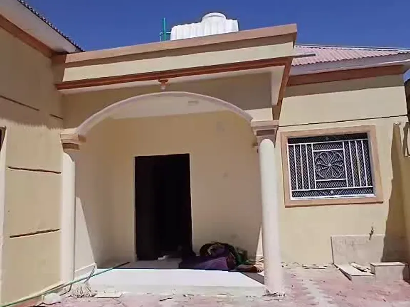 5 Bedroom Villa in Hotel cadun, Garoowe — $300/mo