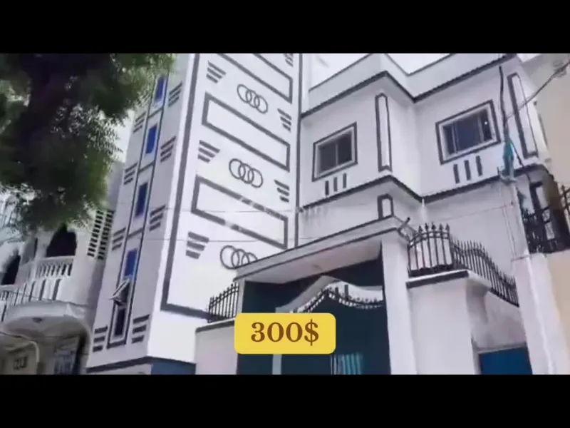 3 Bedroom Apartment in Bondhere, Mogadishu — $300/mo