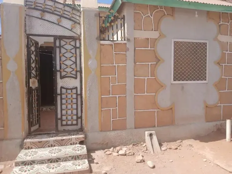3 Bedroom Villa in Cali Heyste, Burao — $100/mo