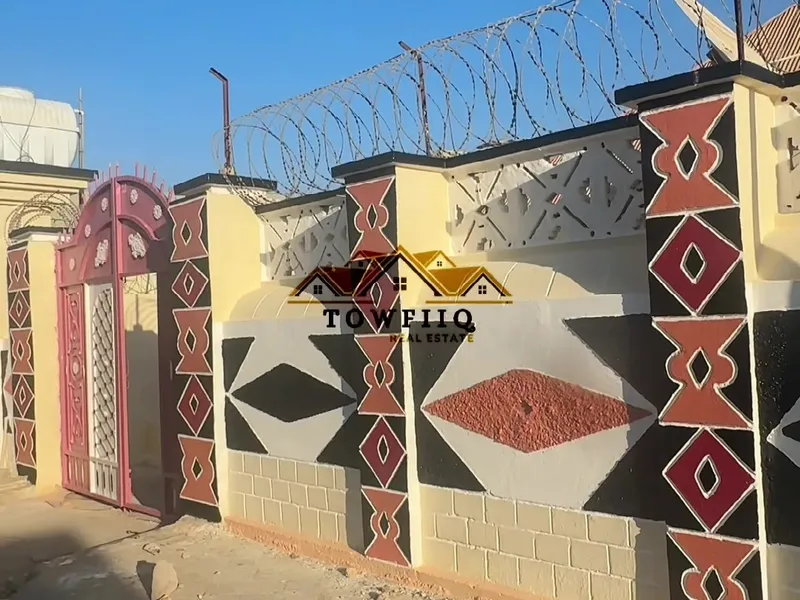 4 Bedroom Villa in 1da August, Garoowe — $250/mo