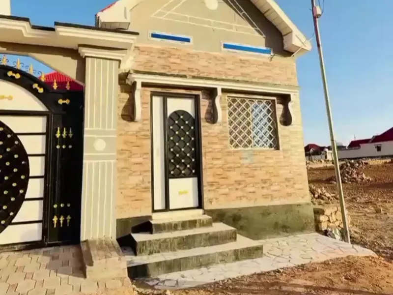 4 Bedroom Villa in Markis Sh. C.qadir, Garoowe — $240/mo