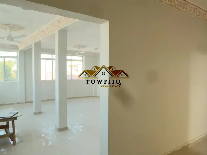 5 Bedroom Apartment in Mubarak, Garoowe — $350/mo