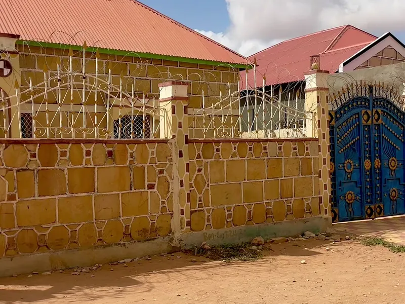 7 Bedroom Villa in Maxamed Cali, Burao — $180/mo