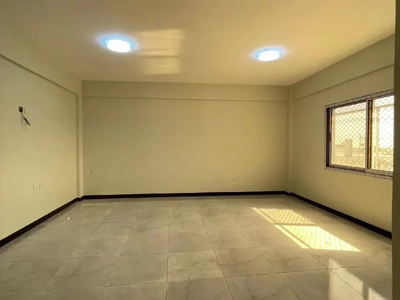 1 Bedroom Apartment in Cabdulcasiis, Mogadishu — $200/mo