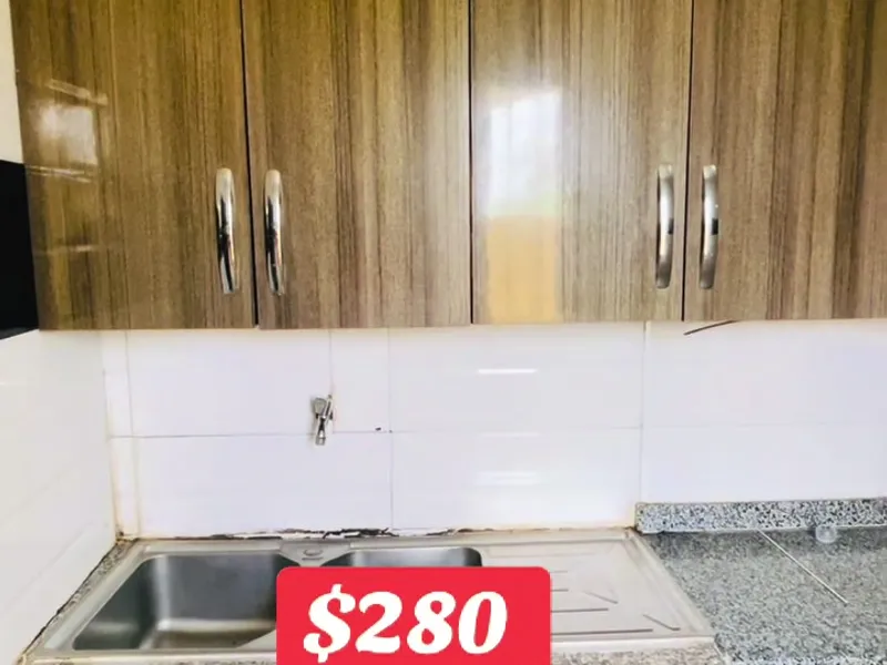 6 Bedroom Villa in Jigjiga Yar, Hargeisa — $280/mo
