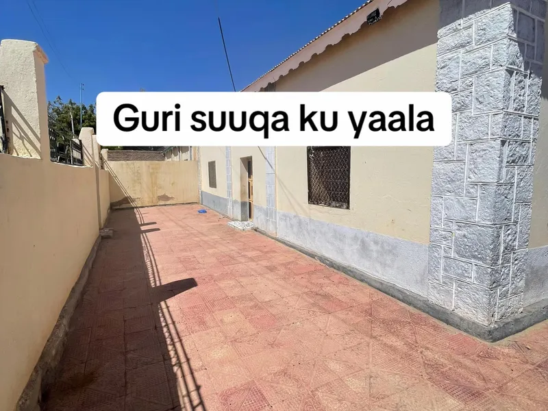 4 Bedroom Villa in Suuqa kurasi cad, Burao — $150/mo