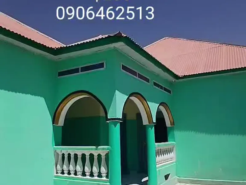 4 Bedroom Villa in 1da August, Garoowe — $280/mo