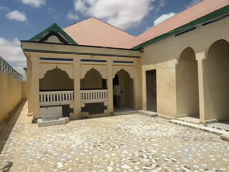 4 Bedroom Villa in Mubarak, Garoowe — $250/mo