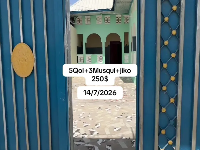 5 Bedroom Villa in alburuuj, Mogadishu — $249/mo