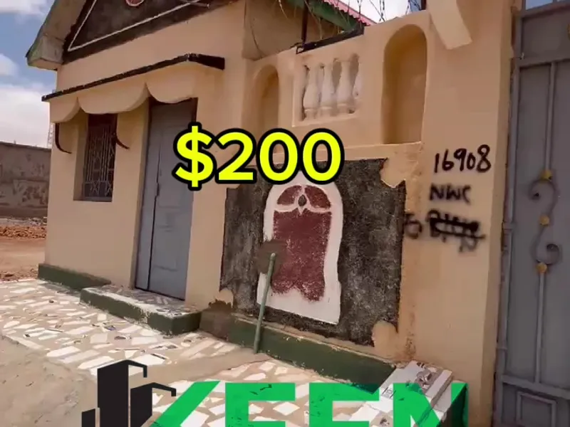 4 Bedroom Villa in Naasa Hablood, Garoowe — $200/mo
