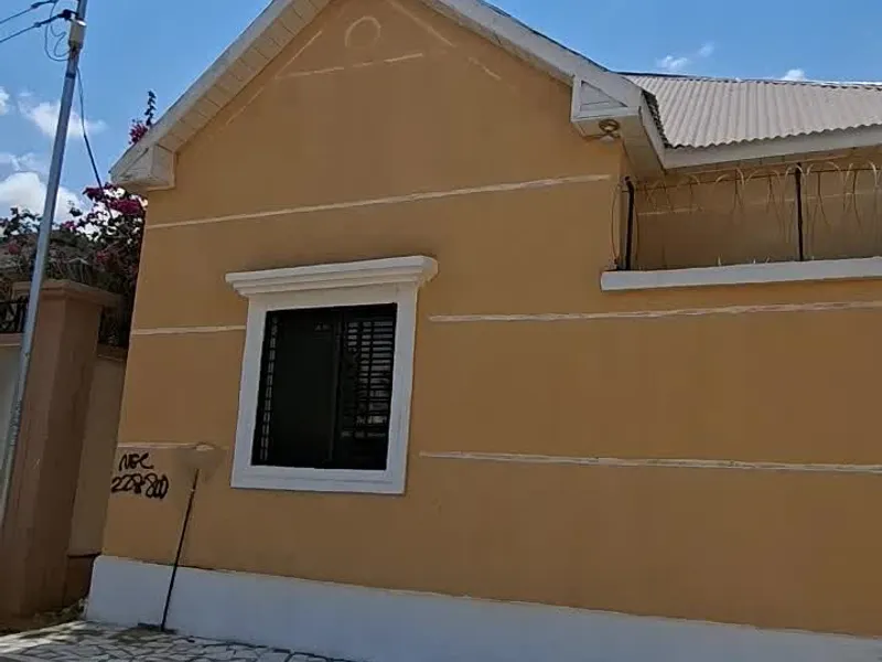 3 Bedroom Villa in Halgan, Garoowe — $250/mo